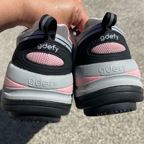 GDefy Ion Athletic Shoes size 6 - Picture 2 of 7